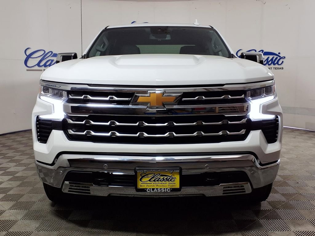 Used 2025 Chevrolet Silverado 1500 LTZ image 3