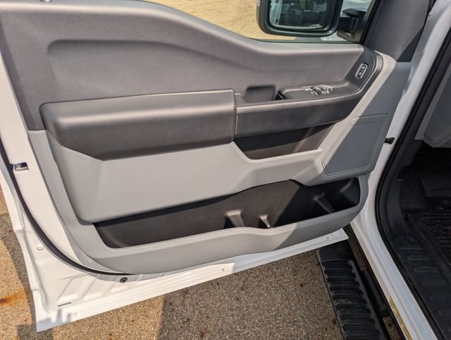 New 2026 Ford F550 4x4 Regular Cab Super Duty image 14