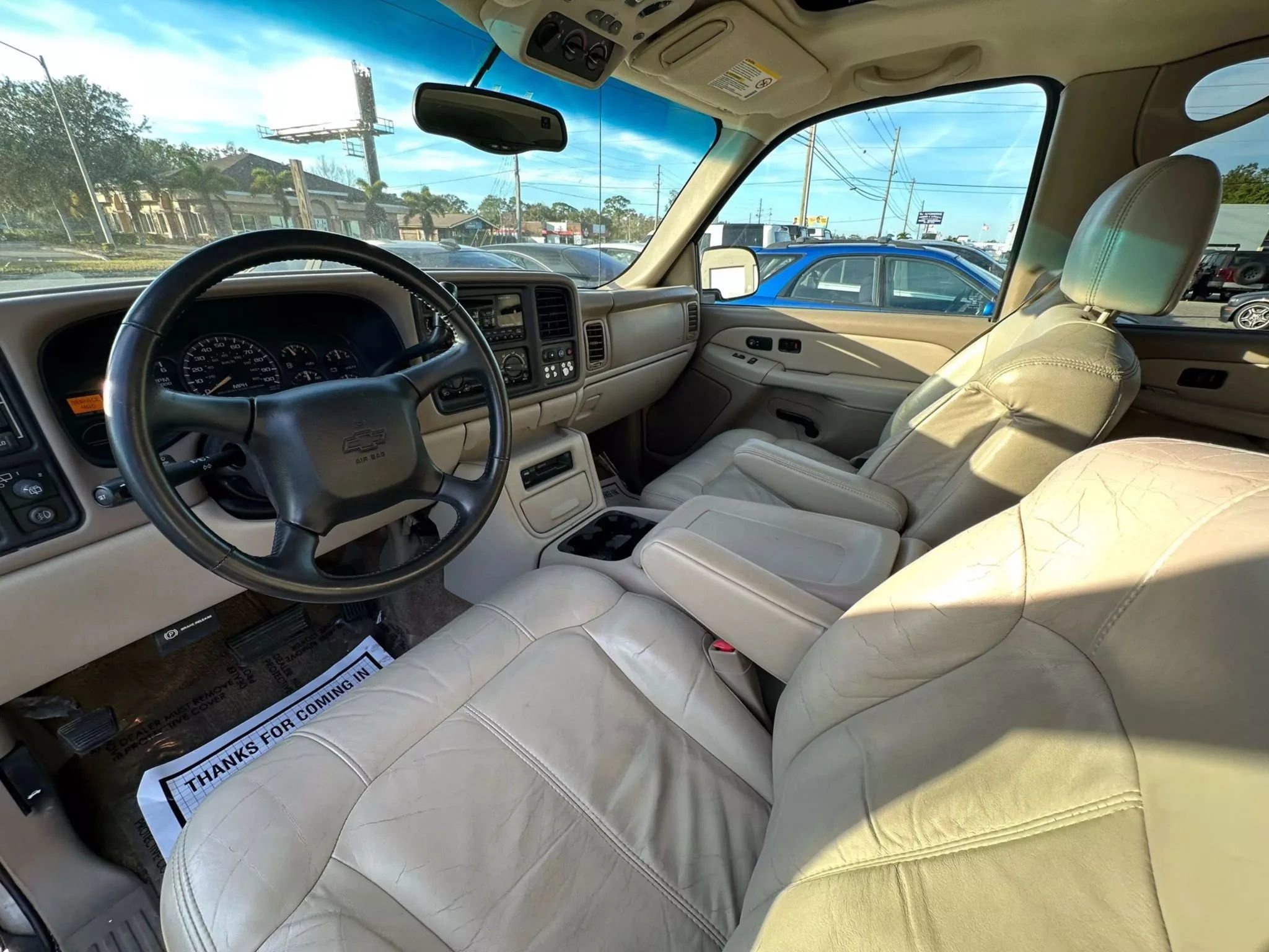 Used 2002 Chevrolet Suburban LT image 14