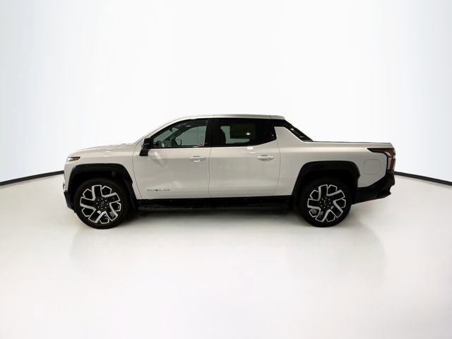 New 2025 Chevrolet Silverado EV RST image 4