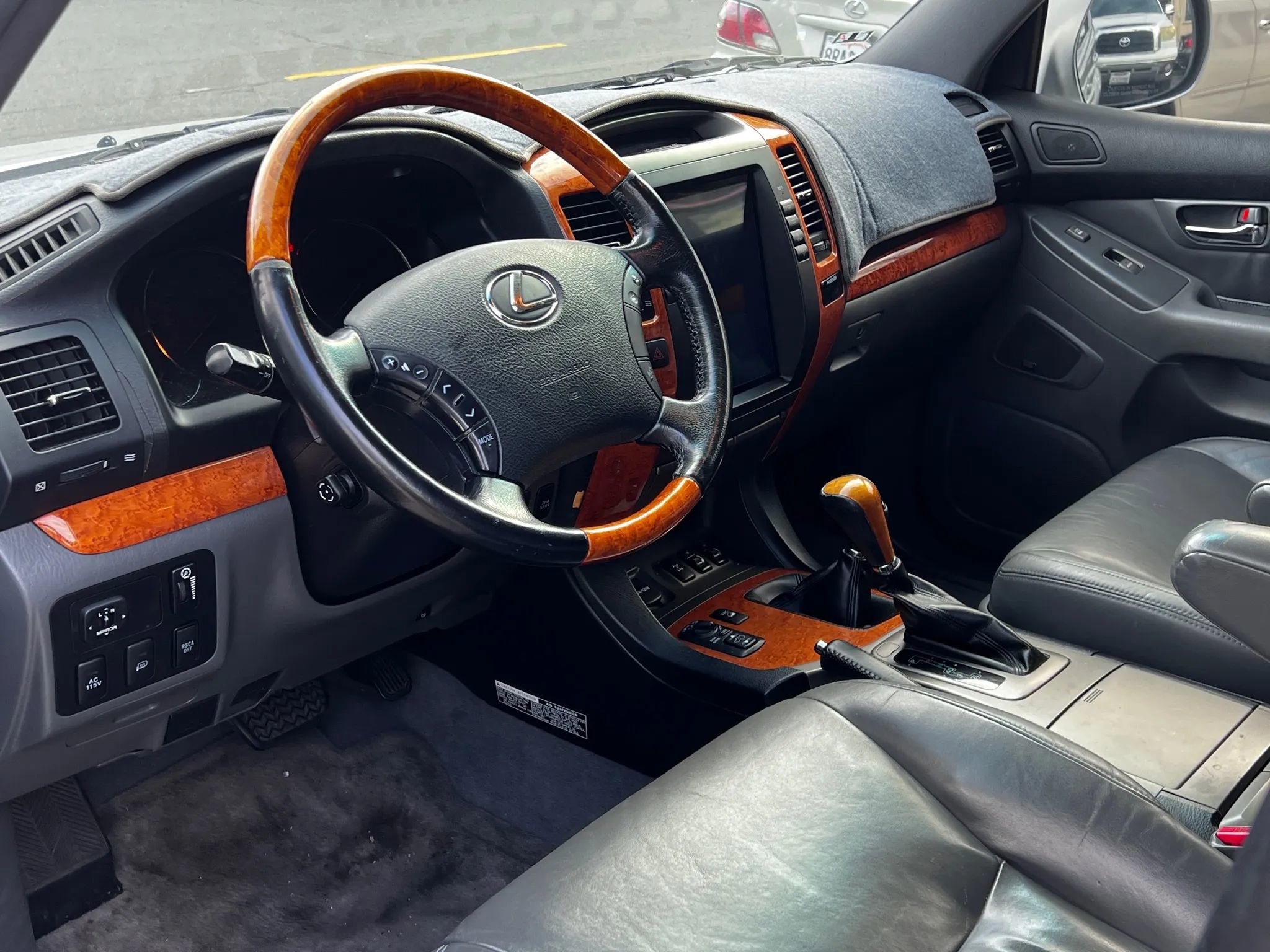 Used 2006 Lexus GX 470 image 19