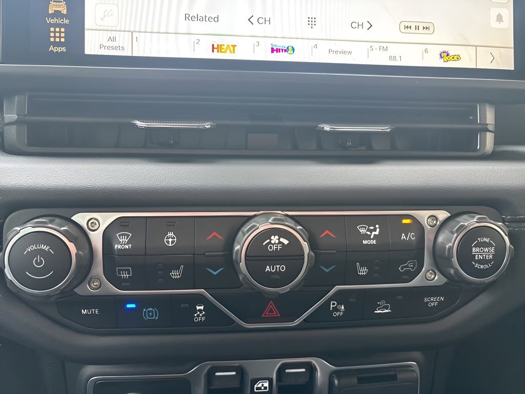 New 2025 Jeep Wrangler Unlimited Sahara w/ Safety Group image 18