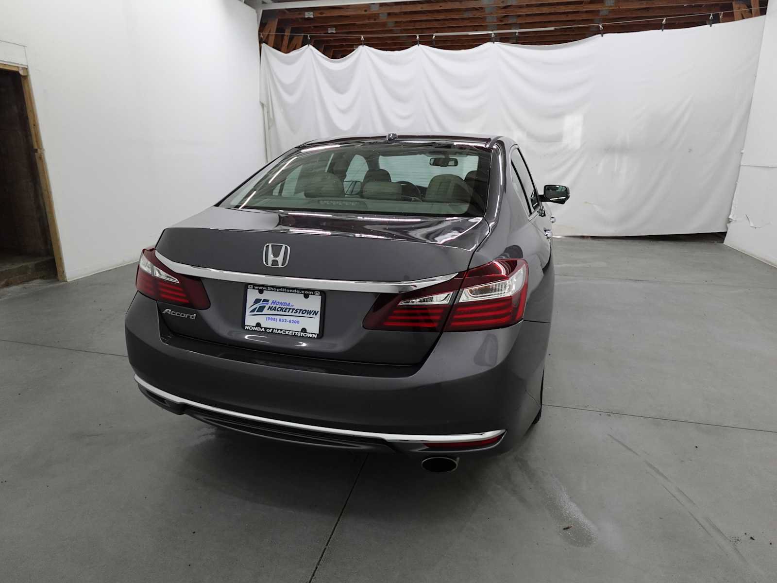 Certified 2017 Honda Accord EX-L image 5