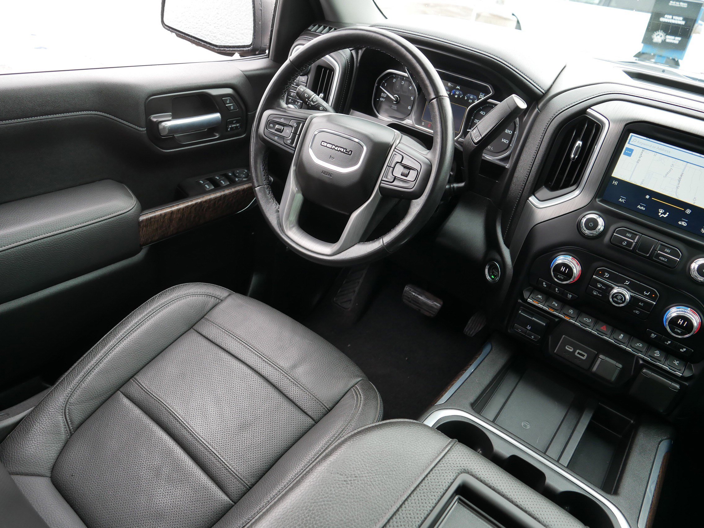 Used 2021 GMC Sierra 1500 Denali w/ Denali Ultimate Package image 9