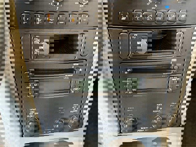 Used 2004 Volvo S40 image 29