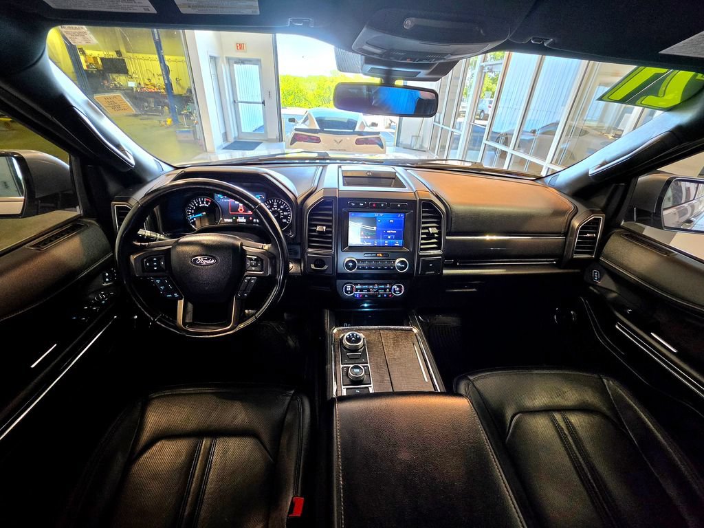 Used 2021 Ford Expedition Limited AWD/4WD image 18