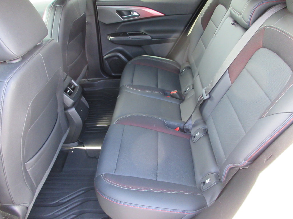 Certified 2024 Chevrolet Equinox EV RS FWD image 14