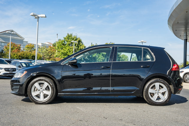 Used 2017 Volkswagen Golf Wolfsburg Edition FWD image 4