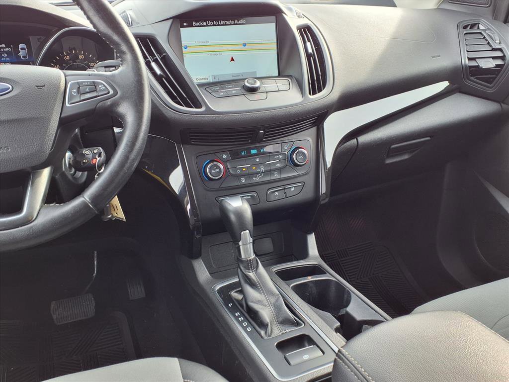 Used 2017 Ford Escape SE w/ Equipment Group 201A image 6