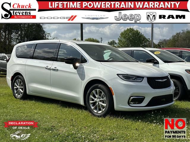 New 2026 Chrysler Pacifica Limited w/ Trailer Tow Group image 1