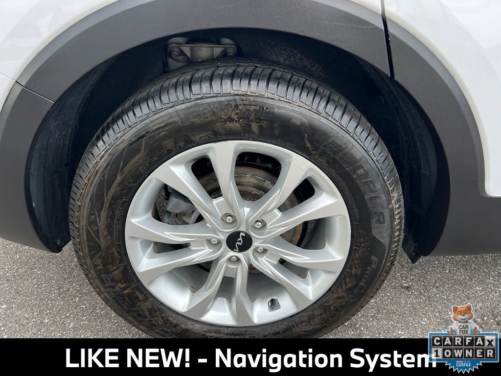 Used 2022 Kia Telluride LX AWD/4WD image 11