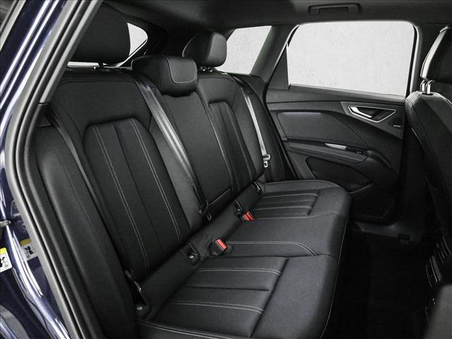 Used 2023 Audi Q4 e-tron Prestige AWD/4WD image 21