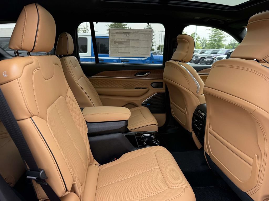 New 2026 Jeep Grand Cherokee L Summit w/ Advanced Protech Group IV AWD/4WD image 16