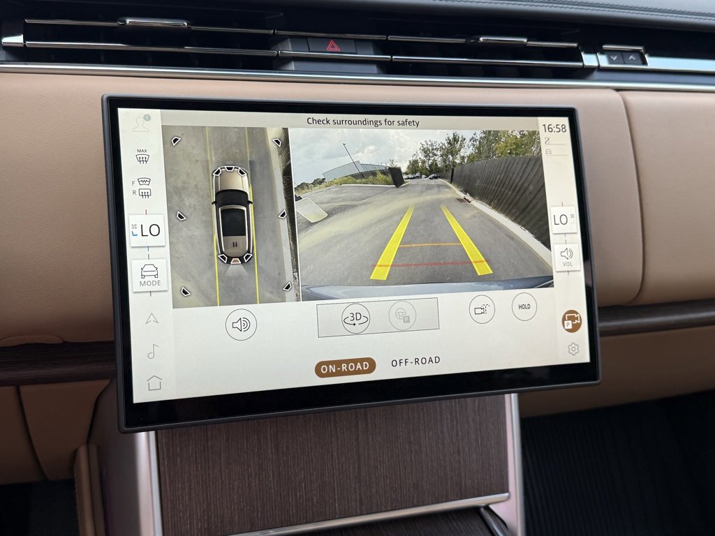 New 2025 Land Rover Range Rover Long Wheelbase SE image 26