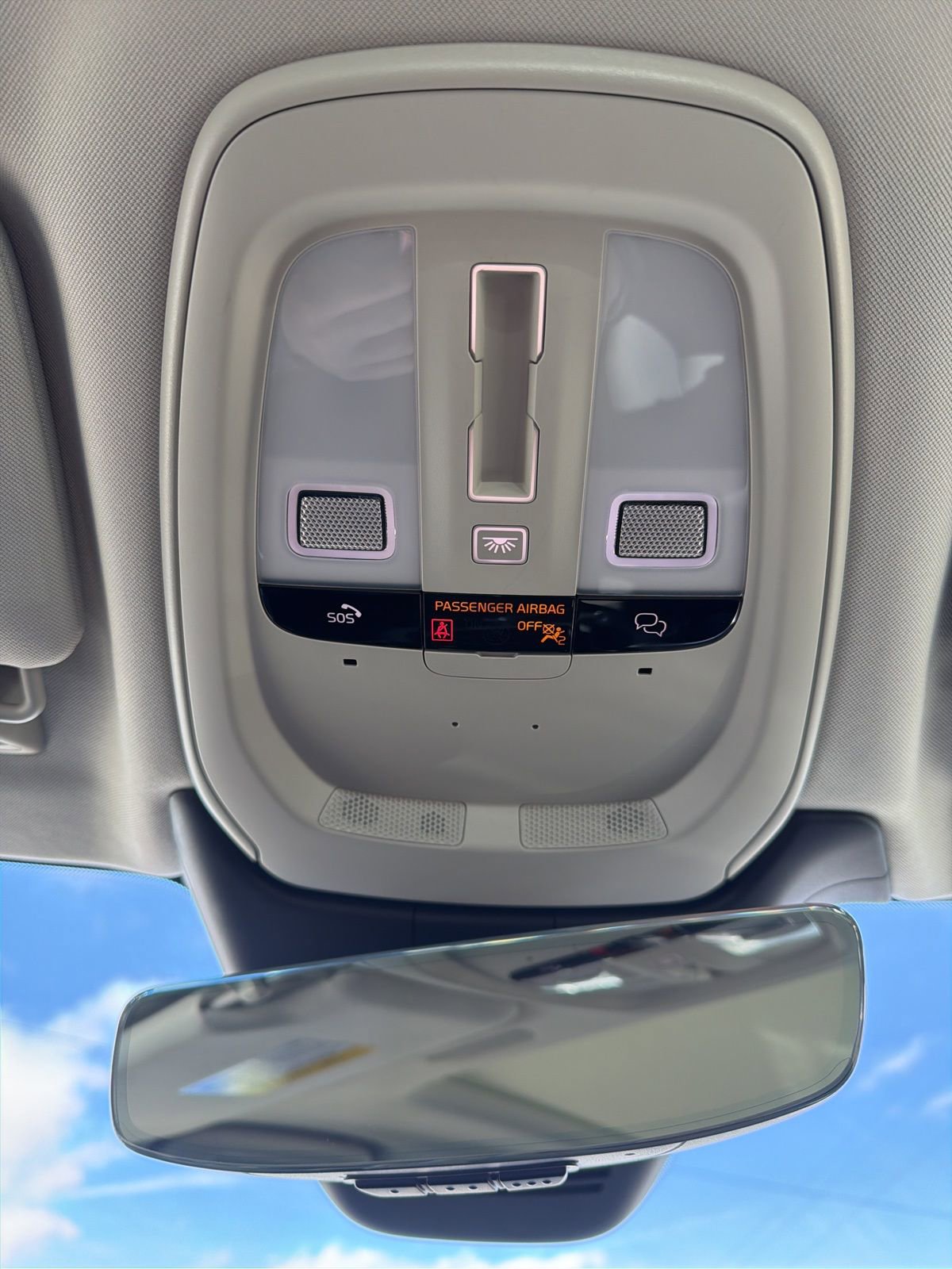 Certified 2025 Volvo S90 B6 Plus w/ Protection Package Premier image 57