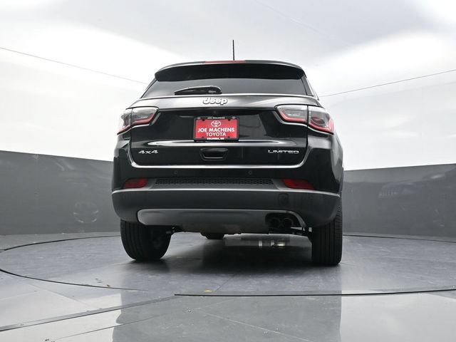 Used 2018 Jeep Compass Limited w/ Navigation Group AWD/4WD image 35