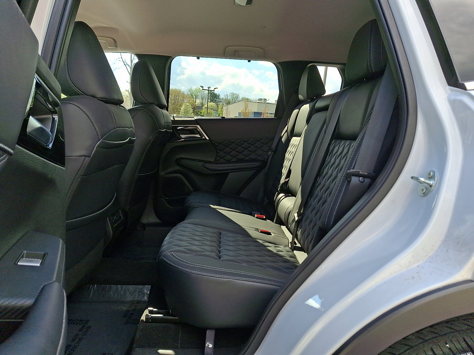 Used 2024 Mitsubishi Outlander SEL image 10