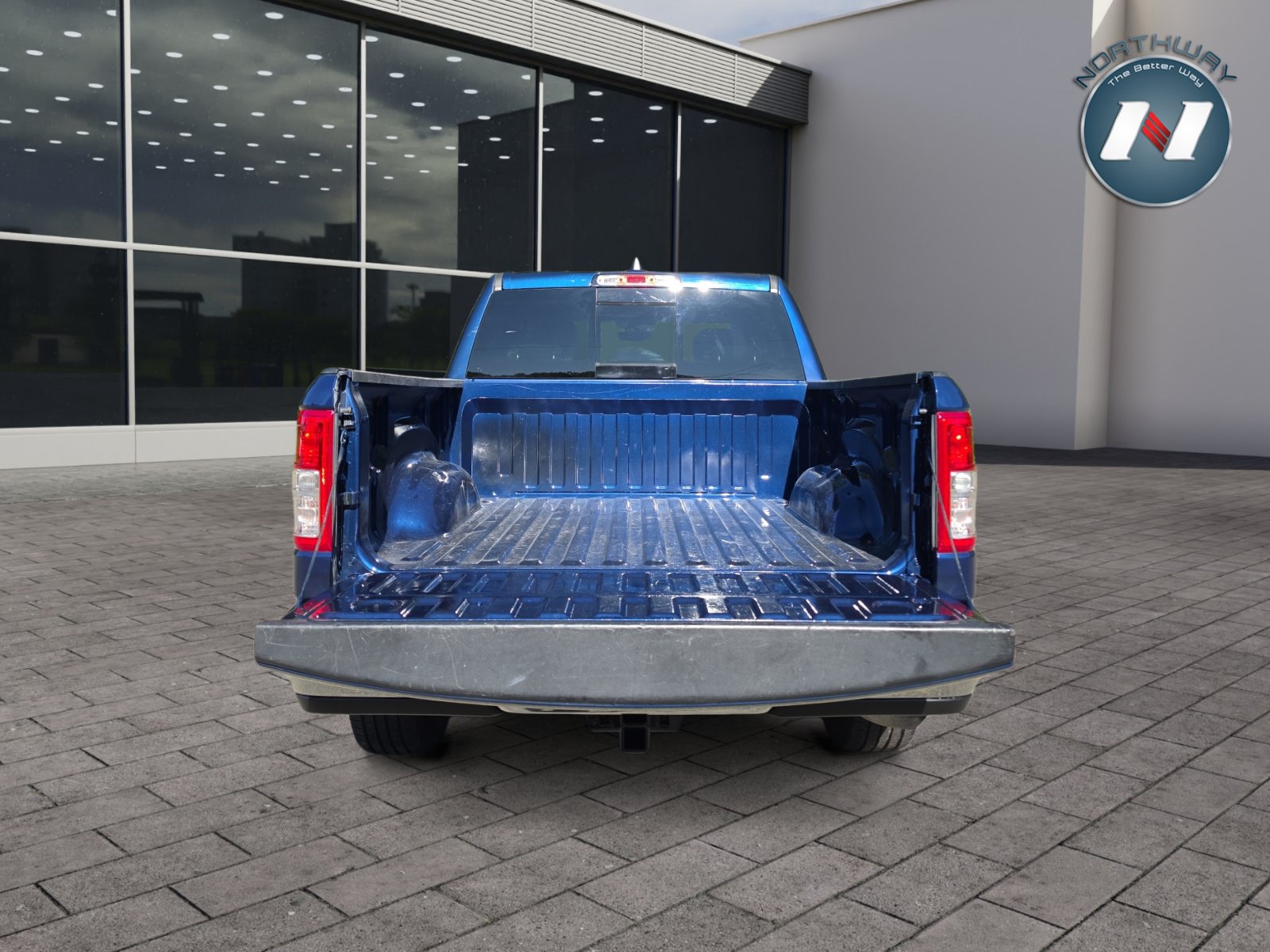 Used 2022 RAM 1500 Big Horn AWD/4WD image 14