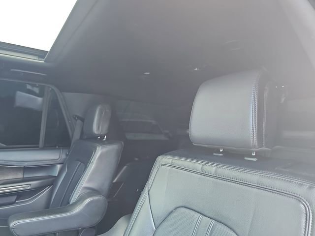 Used 2021 Ford Expedition Limited image 17