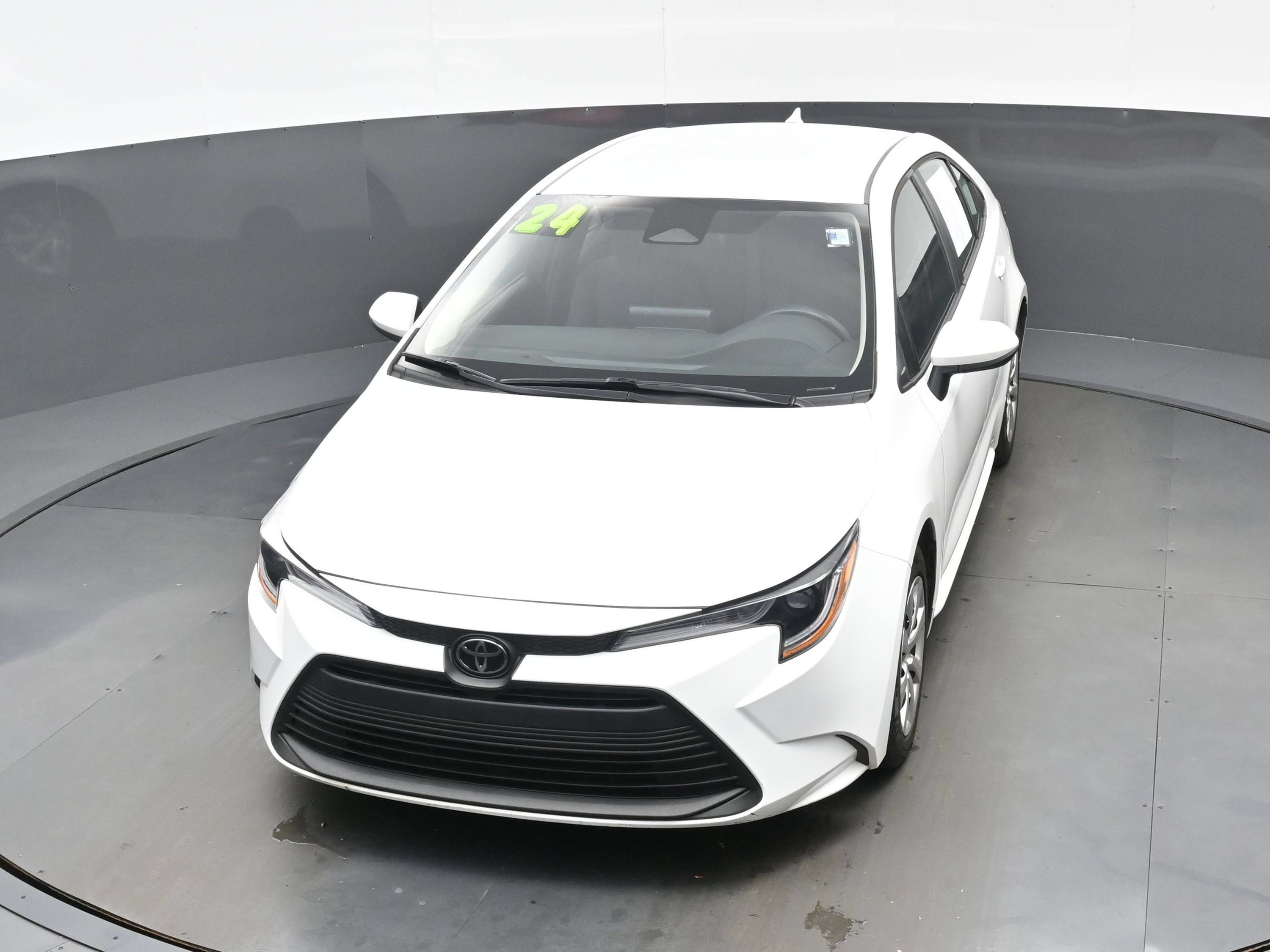 Used 2024 Toyota Corolla LE FWD image 36