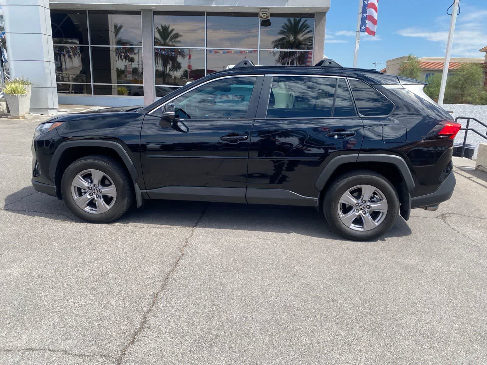 Used 2024 Toyota RAV4 XLE AWD/4WD image 9