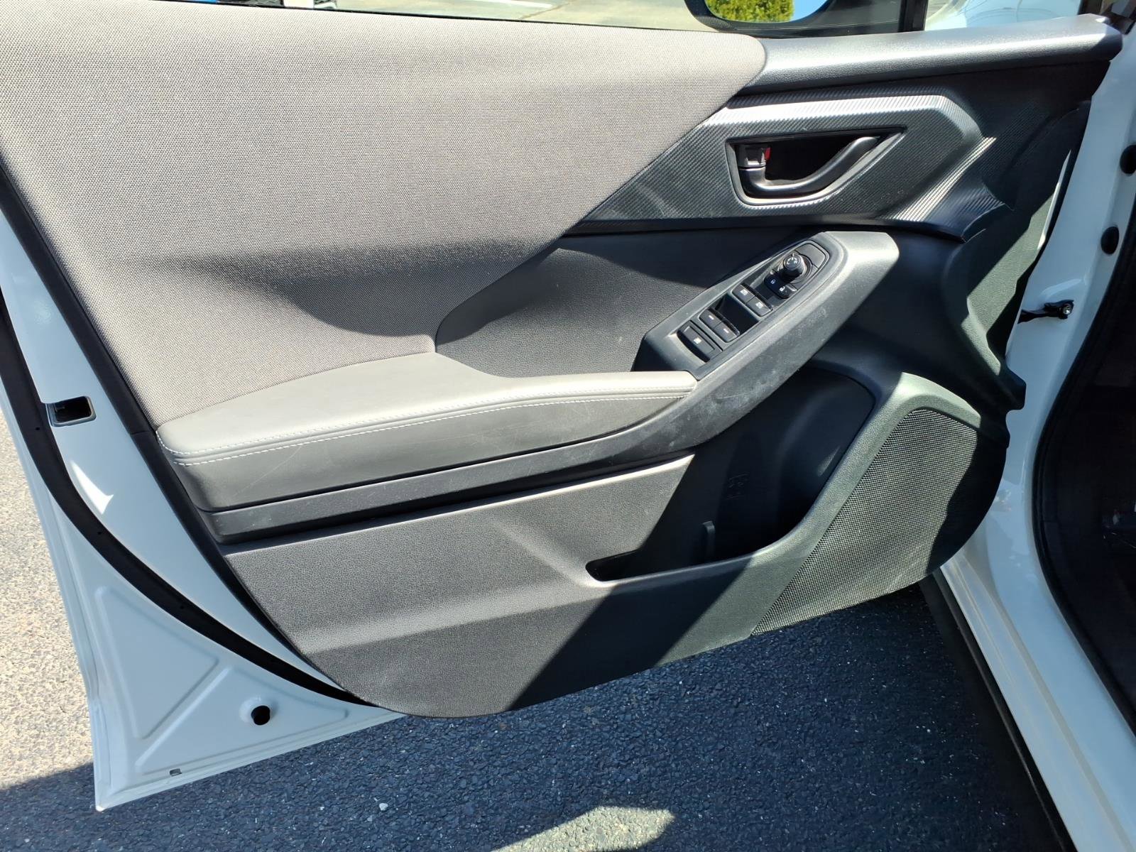 Certified 2024 Subaru Crosstrek 2.0i Premium image 17