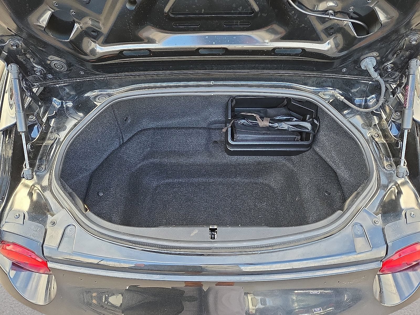 Used 2023 MAZDA MX-5 Miata Grand Touring RWD image 14