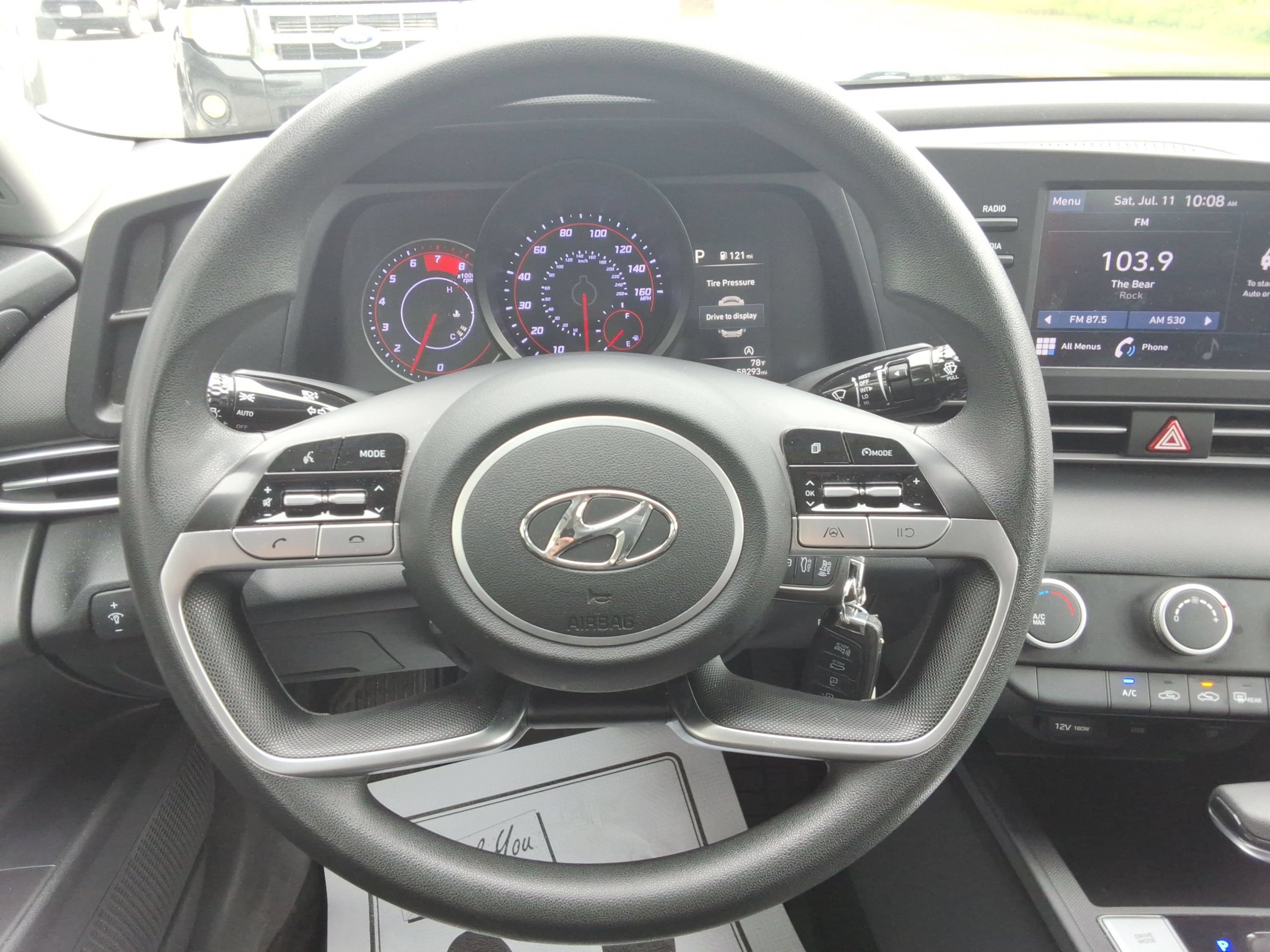 Used 2021 Hyundai Elantra SE FWD image 11