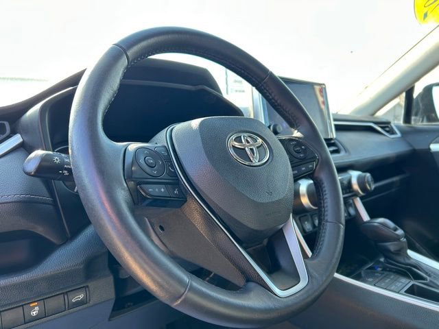Used 2023 Toyota RAV4 XLE w/ Convenience Package image 31