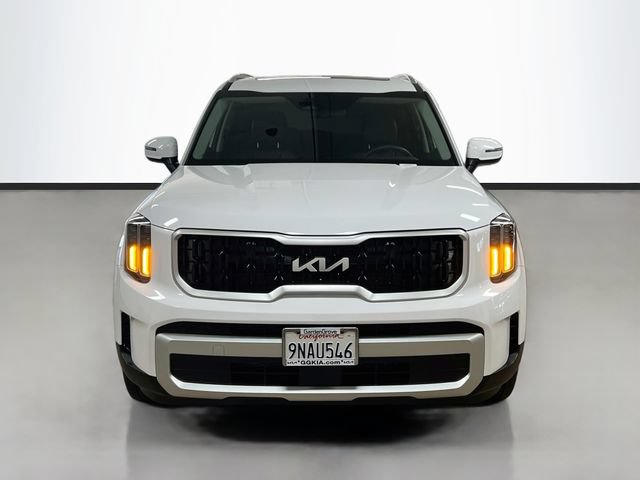 Certified 2024 Kia Telluride EX w/ EX Captain's Chair Package FWD image 2