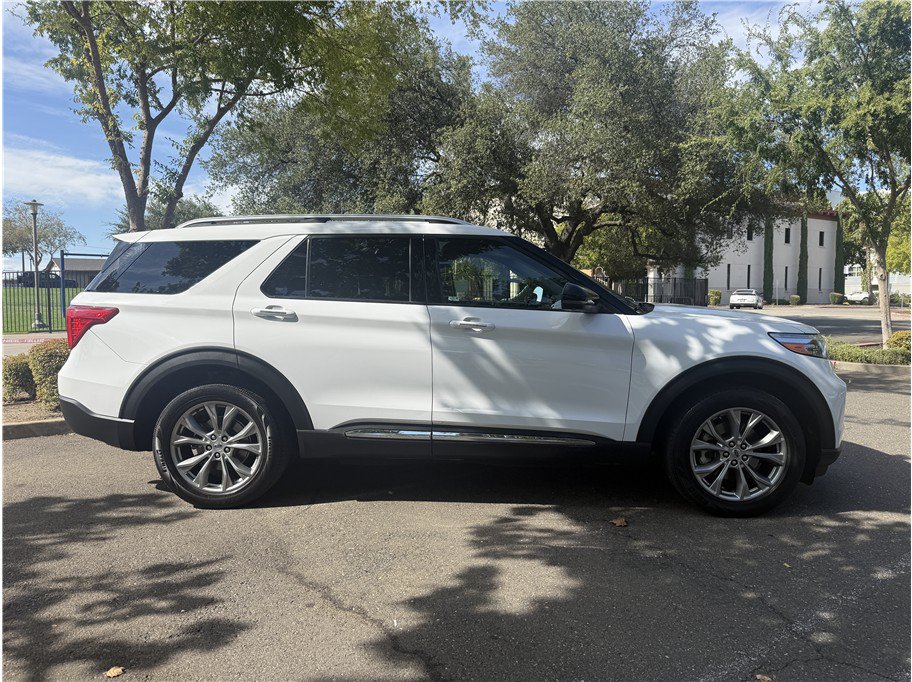 Used 2021 Ford Explorer Limited AWD/4WD image 6