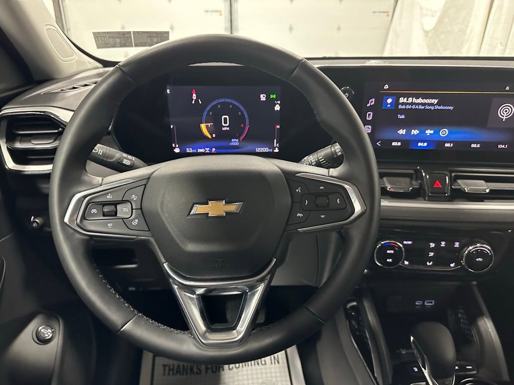 Used 2024 Chevrolet TrailBlazer LT w/ Convenience Package AWD/4WD image 18