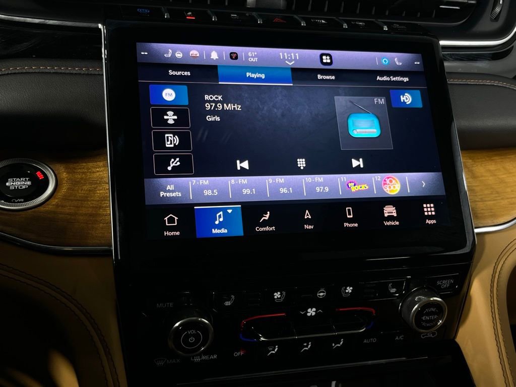 Used 2024 Jeep Grand Cherokee Summit image 18