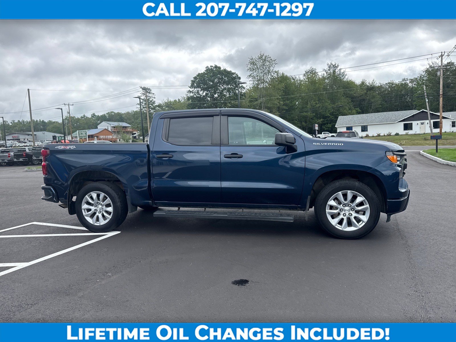 Used 2023 Chevrolet Silverado 1500 Custom AWD/4WD image 4