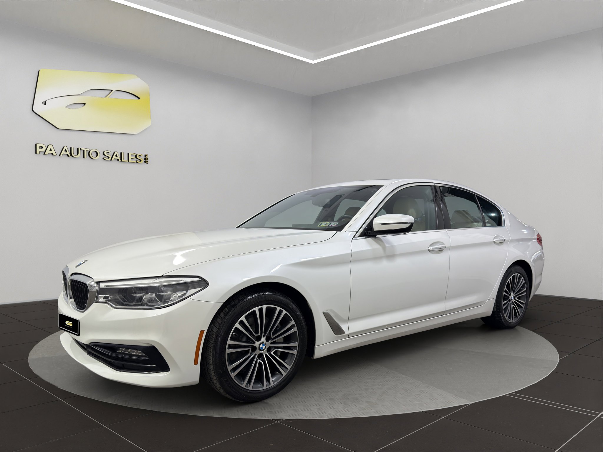 Used 2017 BMW 540i xDrive image 3