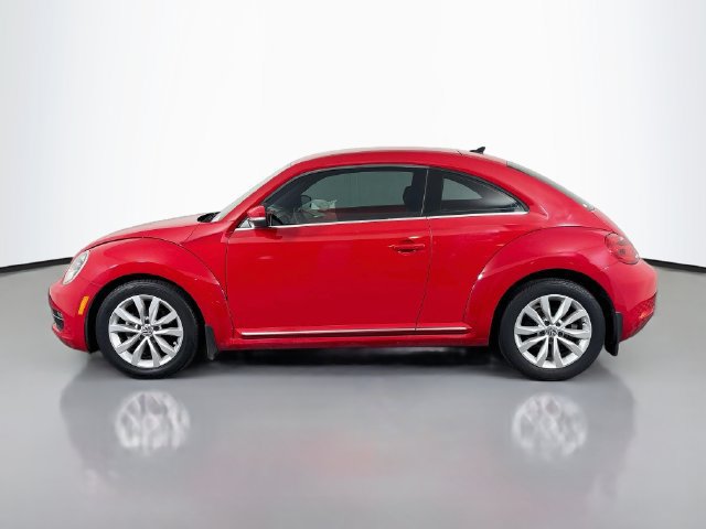 Used 2013 Volkswagen Beetle TDI FWD image 4