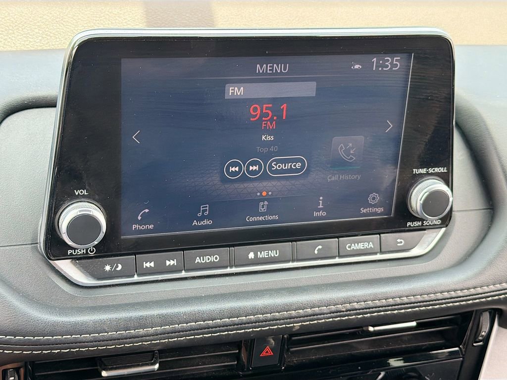 Used 2021 Nissan Rogue SV FWD image 11