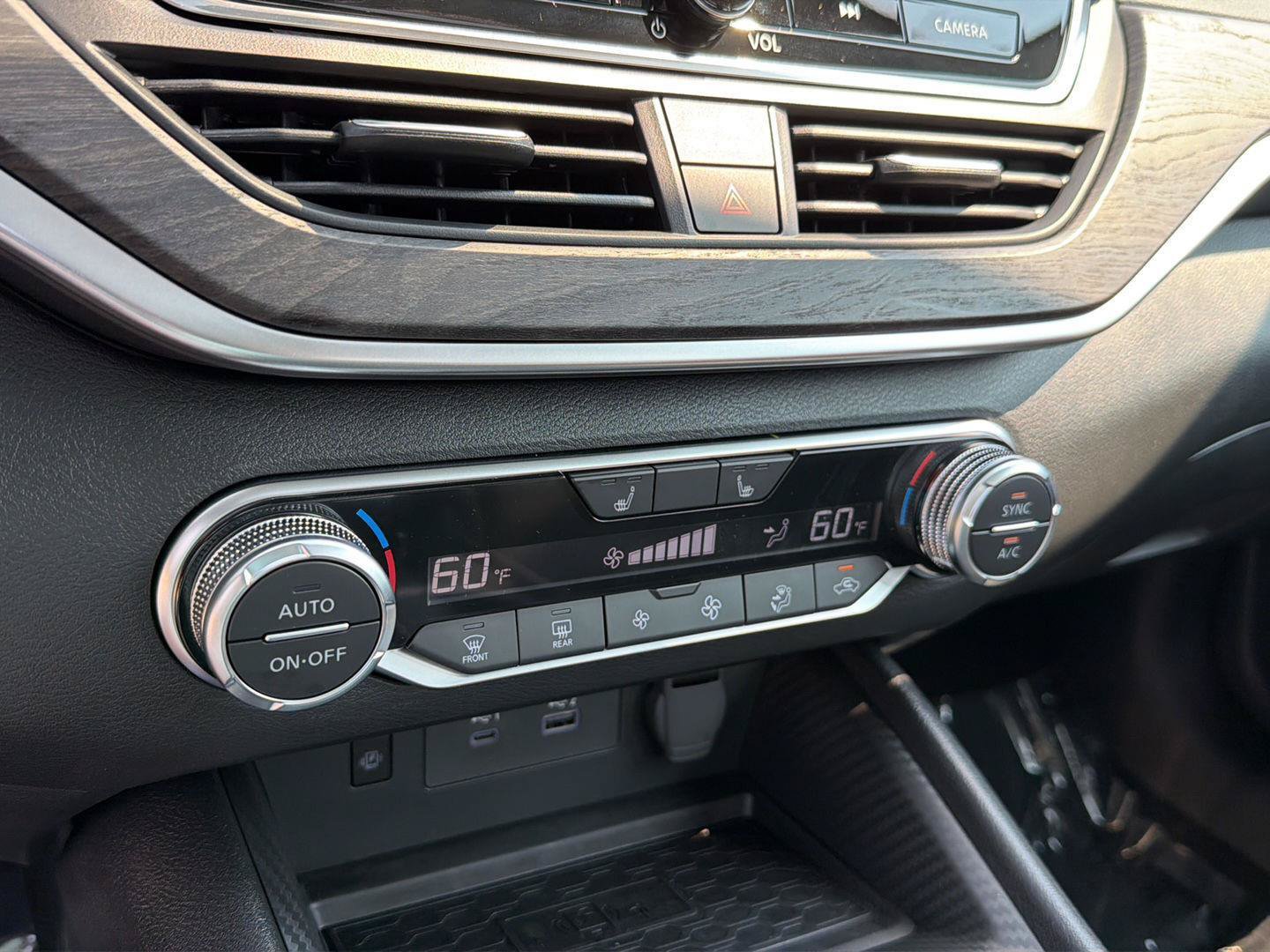 New 2026 Nissan Altima 2.5 SV w/ SV Premium Package FWD image 27
