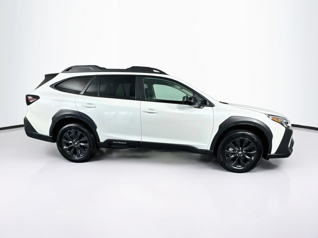 Used 2025 Subaru Outback Onyx Edition AWD/4WD image 11