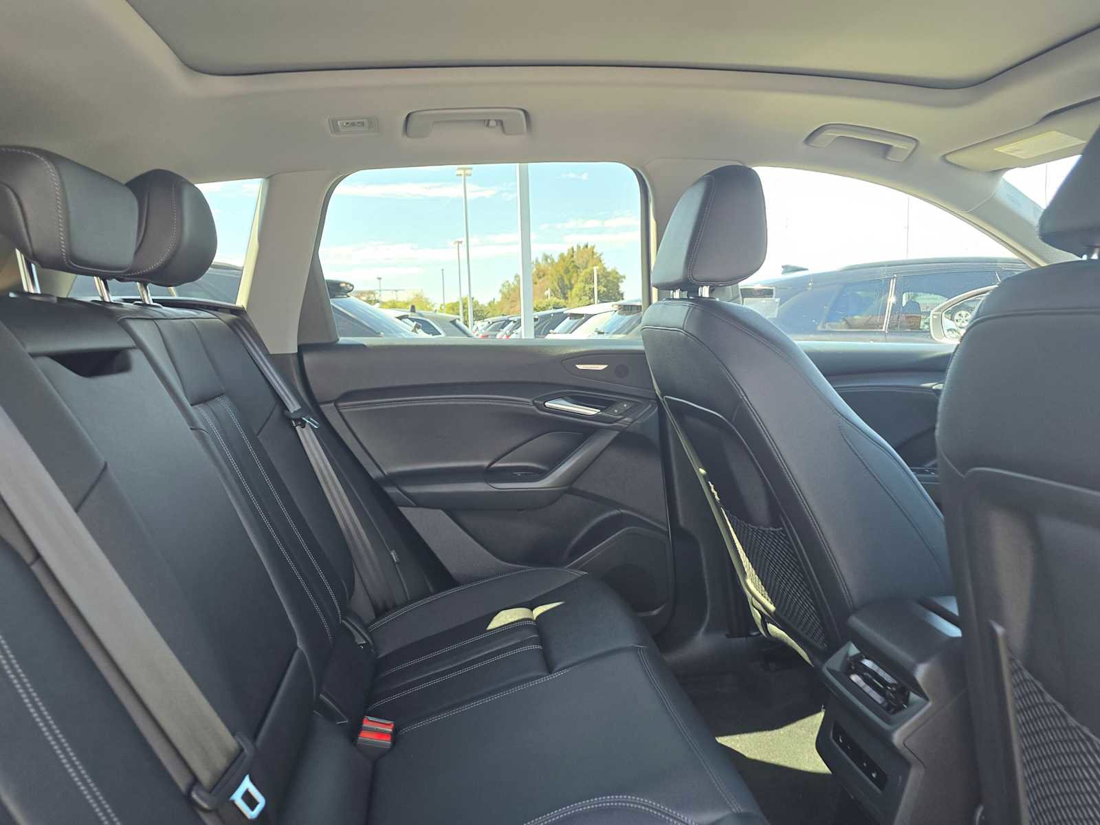 New 2025 Audi Q6 e-tron Premium Plus image 12