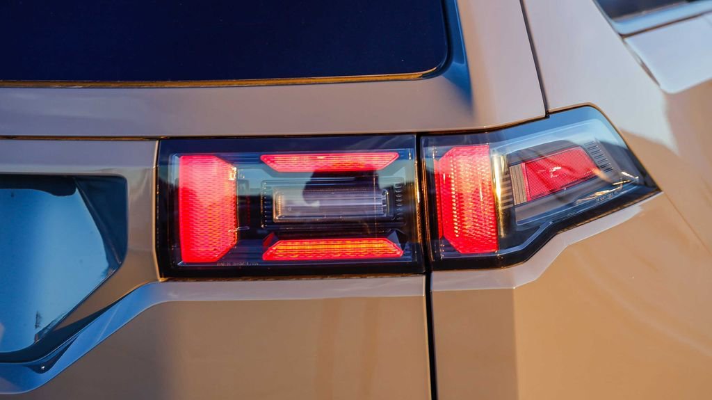 New 2026 Jeep Cherokee Laredo AWD/4WD image 10