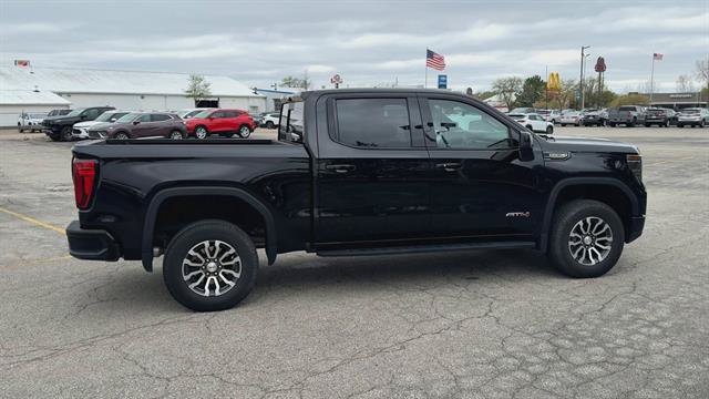 Certified 2023 GMC Sierra 1500 AT4 w/ AT4 Premium Package AWD/4WD image 9