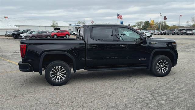 Used 2023 GMC Sierra 1500 AT4 w/ AT4 Premium Package AWD/4WD image 9