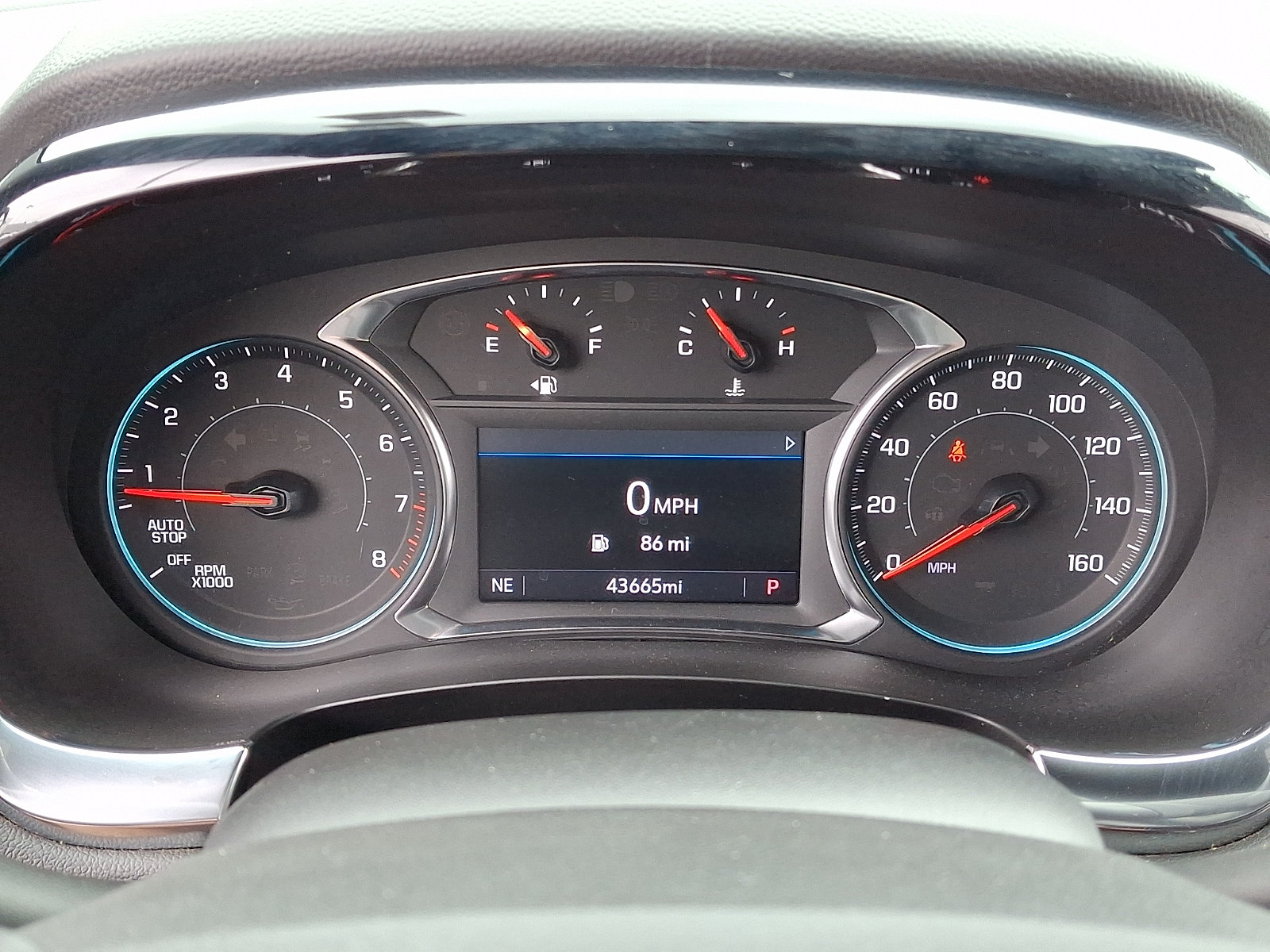 Used 2023 Chevrolet Traverse LT FWD image 27