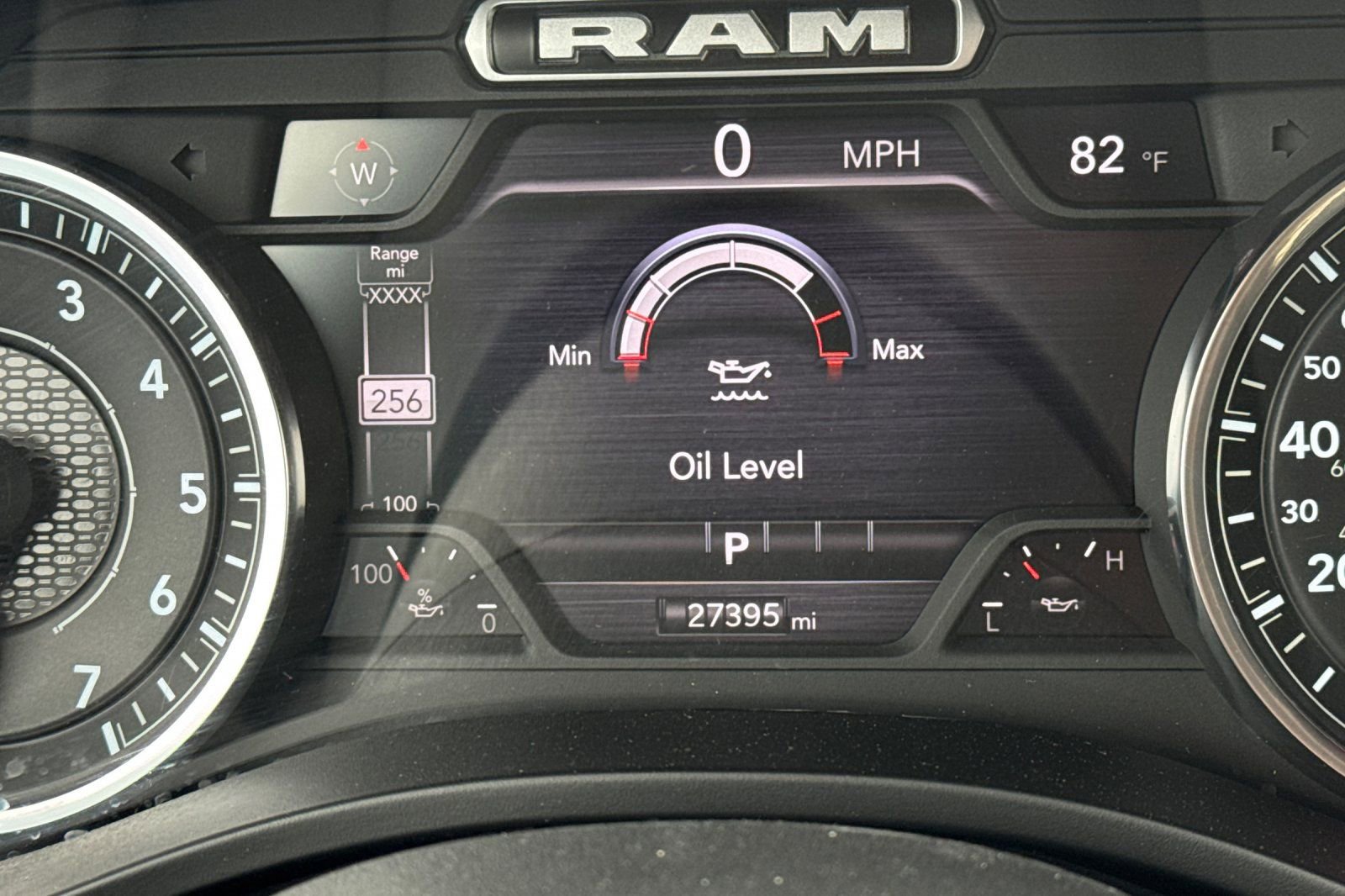 Used 2025 RAM 1500 Laramie AWD/4WD image 30