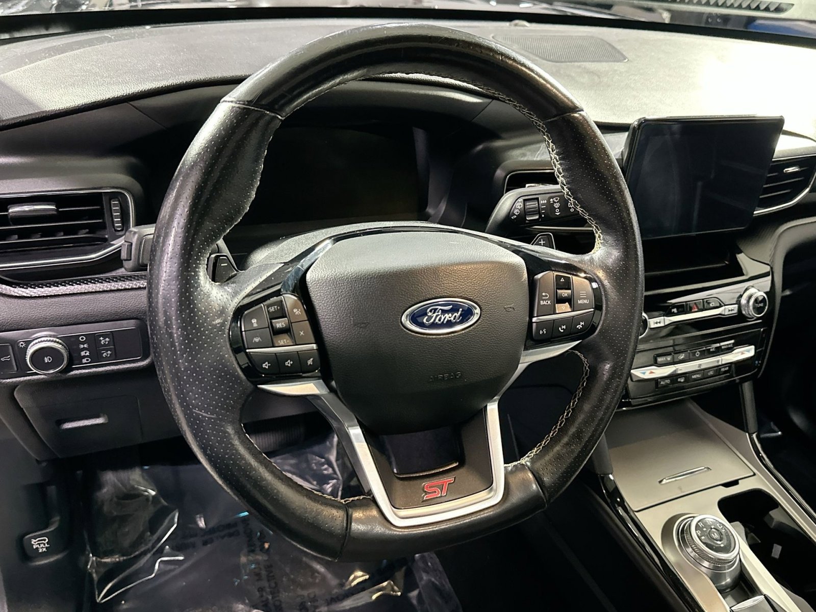 Used 2022 Ford Explorer ST w/ Equipment Group 401A image 18