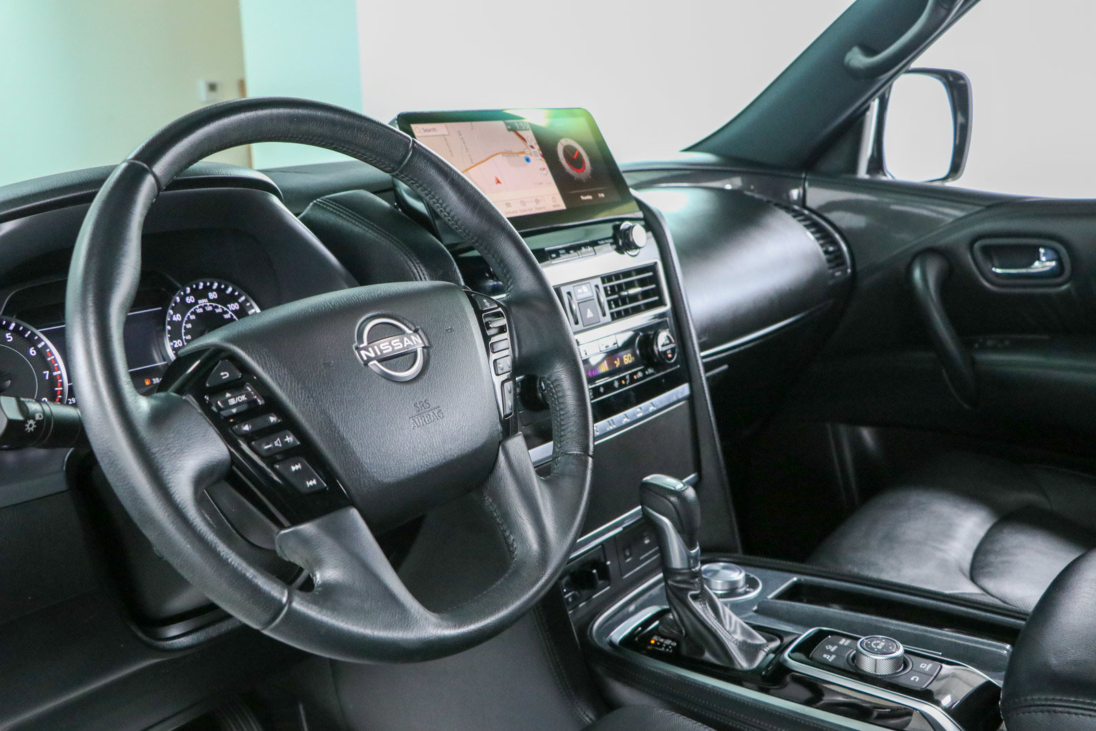 Used 2023 Nissan Armada SL w/ Midnight Edition Package AWD/4WD image 24
