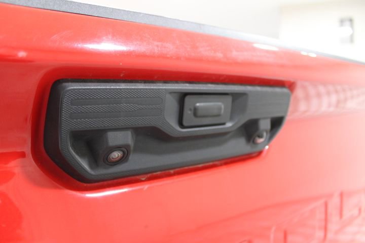 Used 2021 Chevrolet Silverado 2500 LT w/ Texas Edition image 15