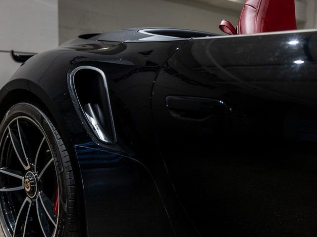 Certified 2021 Porsche 911 Turbo AWD/4WD image 17