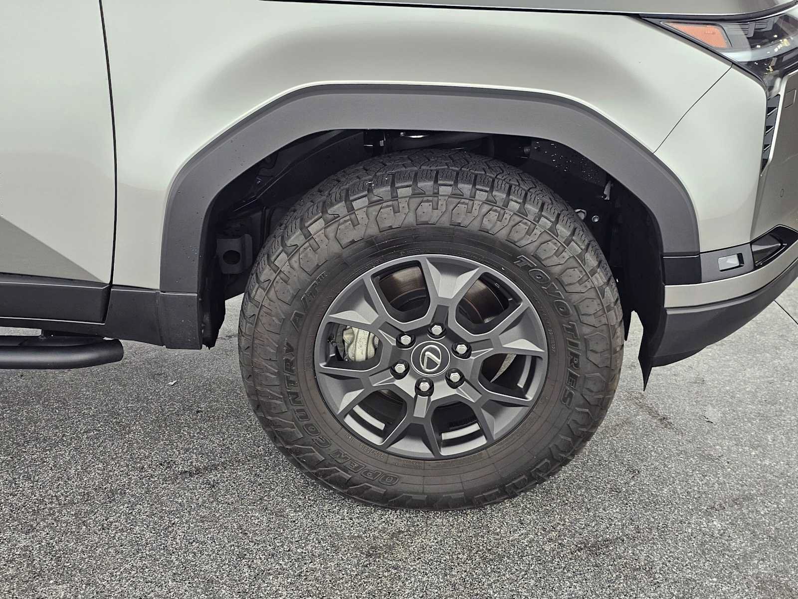 Certified 2024 Lexus GX 550 AWD/4WD image 9